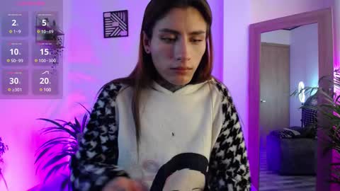 Snapshot of luciiana_lol chatting on December 27, 3:04 pm luciiana online show from December 27, 3:04 pm