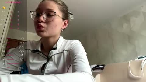 Maya online show from June 14, 6:04 am
