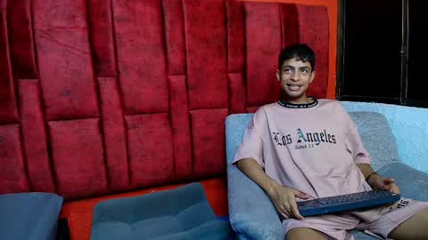 LUCK AND SAMUEL online show from April 12, 2:27 am