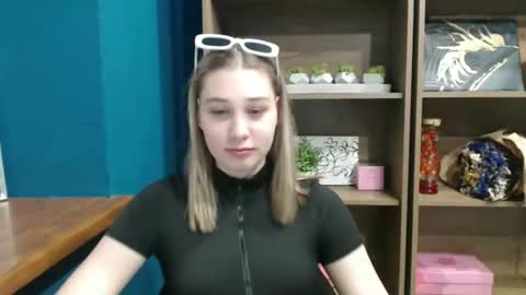 Grace online show from May 7, 1:49 pm