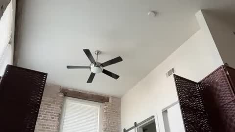 lucky_bme online show from April 17, 3:59 pm