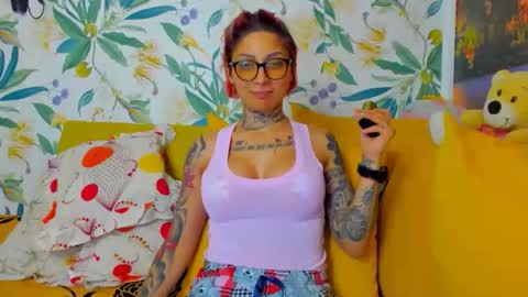 lucky_denizz online show from February 1, 8:29 pm