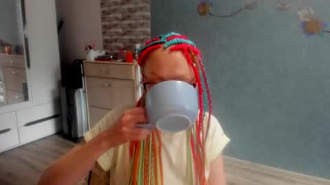 lucky_licky20 online show from September 11, 2:44 am