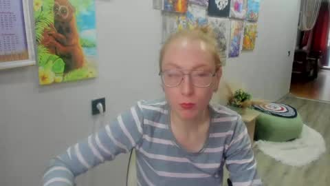 lucky_licky20 online show from March 23, 3:54 am