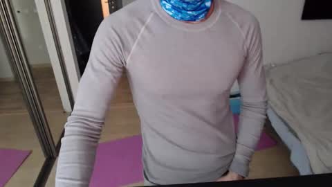 Iron Jhon online show from October 30, 3:35 pm