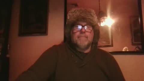 Snapshot of luckyblondecouple chatting on January 8, 6:20 am LuckyBlondeCouple online show from January 8, 6:20 am