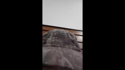 Snapshot of luckyfalcon2022 chatting on April 26, 6:22 am luckyfalcon2022 online show from April 26, 6:22 am