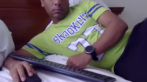 Snapshot of luckyfinalone chatting on September 14, 4:06 pm luckyfinalone online show from September 14, 4:06 pm