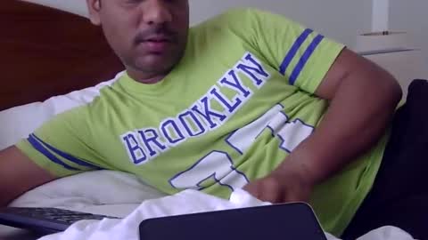 Snapshot of luckyfinalone chatting on September 28, 4:34 pm luckyfinalone online show from September 28, 4:34 pm