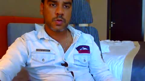 Snapshot of luckyfinalone chatting on October 2, 4:25 pm luckyfinalone online show from October 2, 4:25 pm