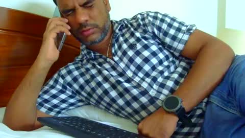 Snapshot of luckyfinalone chatting on October 6, 10:07 pm luckyfinalone online show from October 6, 10:07 pm