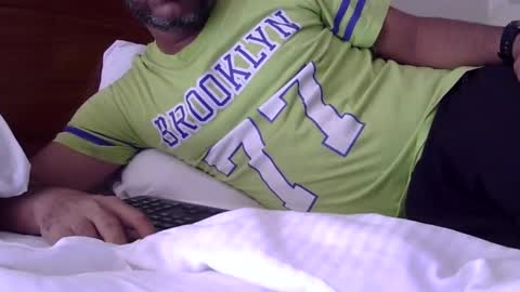 Snapshot of luckyfinalone chatting on October 11, 1:20 pm luckyfinalone online show from October 11, 1:20 pm