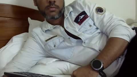 Snapshot of luckyfinalone chatting on October 18, 12:02 am luckyfinalone online show from October 18, 12:02 am