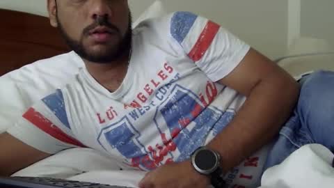 Snapshot of luckyfinalone chatting on October 19, 2:29 pm luckyfinalone online show from October 19, 2:29 pm