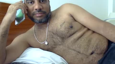 Snapshot of luckyfinalone chatting on November 1, 2:41 pm luckyfinalone online show from November 1, 2:41 pm