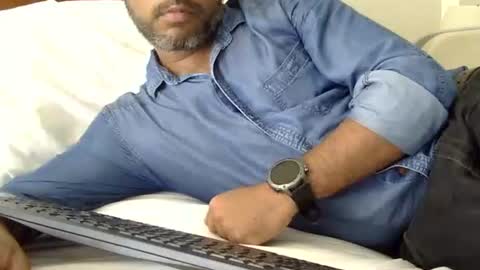 Snapshot of luckyfinalone chatting on November 5, 4:07 pm luckyfinalone online show from November 5, 4:07 pm