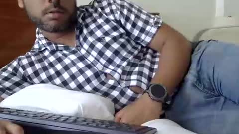 Snapshot of luckyfinalone chatting on November 28, 6:10 pm luckyfinalone online show from November 28, 6:10 pm