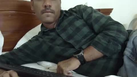 Snapshot of luckyfinalone chatting on January 15, 10:46 pm luckyfinalone online show from January 15, 10:46 pm