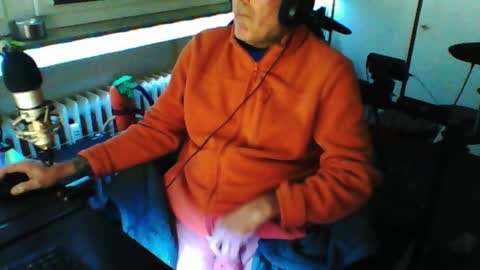        call me  Stefan online show from March 7, 7:27 am