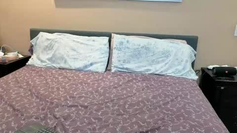 luckylee1992 online show from June 6, 2:38 am