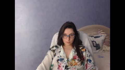 luckylinda23 online show from February 2, 3:39 pm