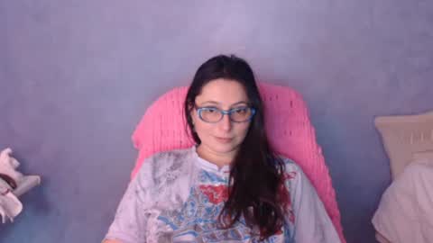 luckylinda23 online show from February 22, 11:36 pm