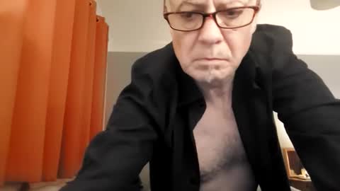 luckypuppy222 online show from January 18, 6:12 pm
