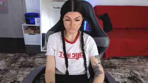 Monika online show from May 31, 7:37 am