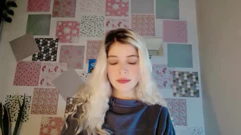 luckysapphire777 online show from November 8, 7:08 am