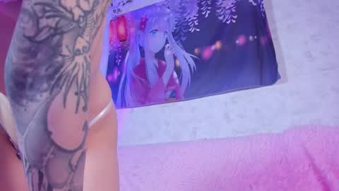 Snapshot of luckysexydoll chatting on February 24, 6:44 am Alisa online show from February 24, 6:44 am