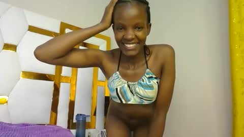 Snapshot of luckyy003 chatting on March 11, 8:09 pm brielle online show from March 11, 8:09 pm