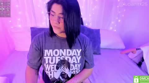 Snapshot of lucy266_ chatting on December 19, 2:07 am lucy online show from December 19, 2:07 am