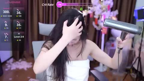 Snapshot of lucy__bb chatting on March 8, 12:41 pm Lucy online show from March 8, 12:41 pm