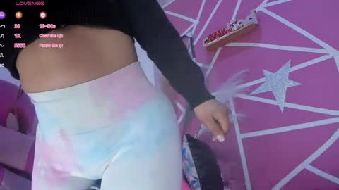 lucy_beatifull online show from April 8, 5:13 pm