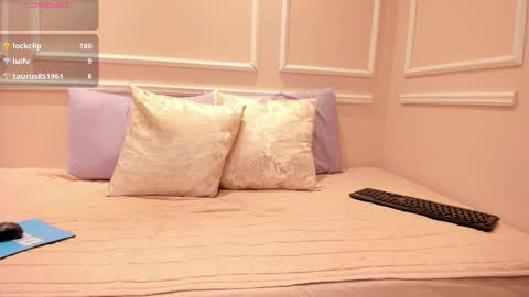 lucy_canel online show from February 1, 12:15 pm