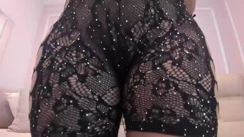 lucy_canel online show from February 16, 8:49 pm