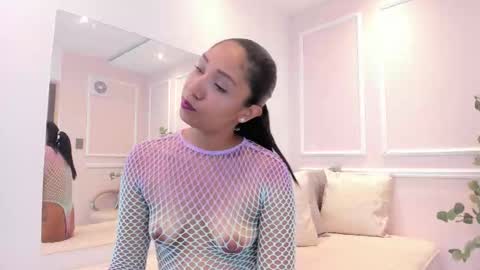 lucy_canel online show from February 19, 6:59 pm