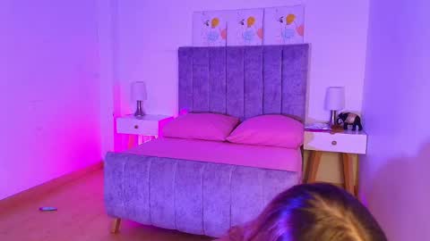 lucy online show from April 20, 3:42 am