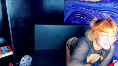 Snapshot of lucy_doll69 chatting on January 10, 7:59 pm lucy_doll69 online show from January 10, 7:59 pm