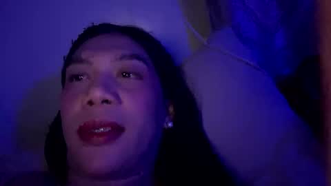 Snapshot of lucy_pearlcumxx chatting on January 10, 5:24 pm Aliana online show from January 10, 5:24 pm