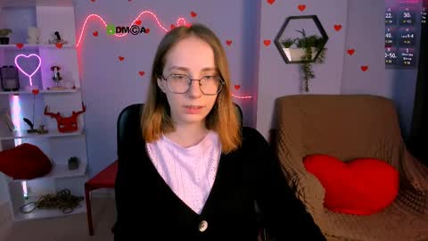 lucy online show from April 4, 9:18 am