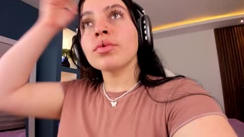 Sofia  online show from January 18, 3:31 am