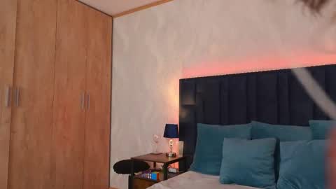 LucyDeLuca online show from April 3, 5:27 am