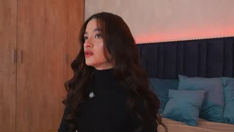 LucyDeLuca online show from April 15, 5:14 am