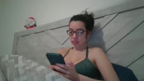 lucylitt25 online show from February 11, 3:39 pm