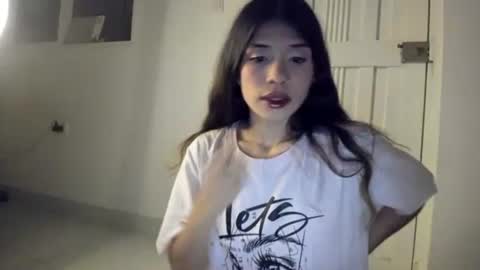 lucyportman online show from April 19, 9:19 am