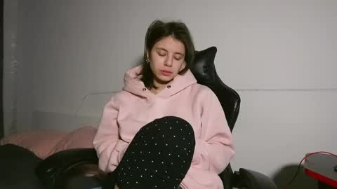 Lucy online show from February 11, 5:37 am