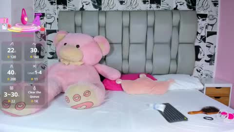 Snapshot of lucyrosse_ chatting on March 7, 11:18 am Lucy online show from March 7, 11:18 am