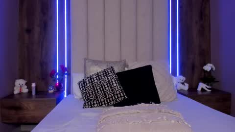 Lucy online show from March 26, 3:28 pm