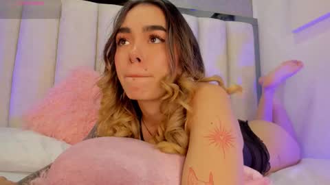 Lucy online show from September 23, 4:48 am